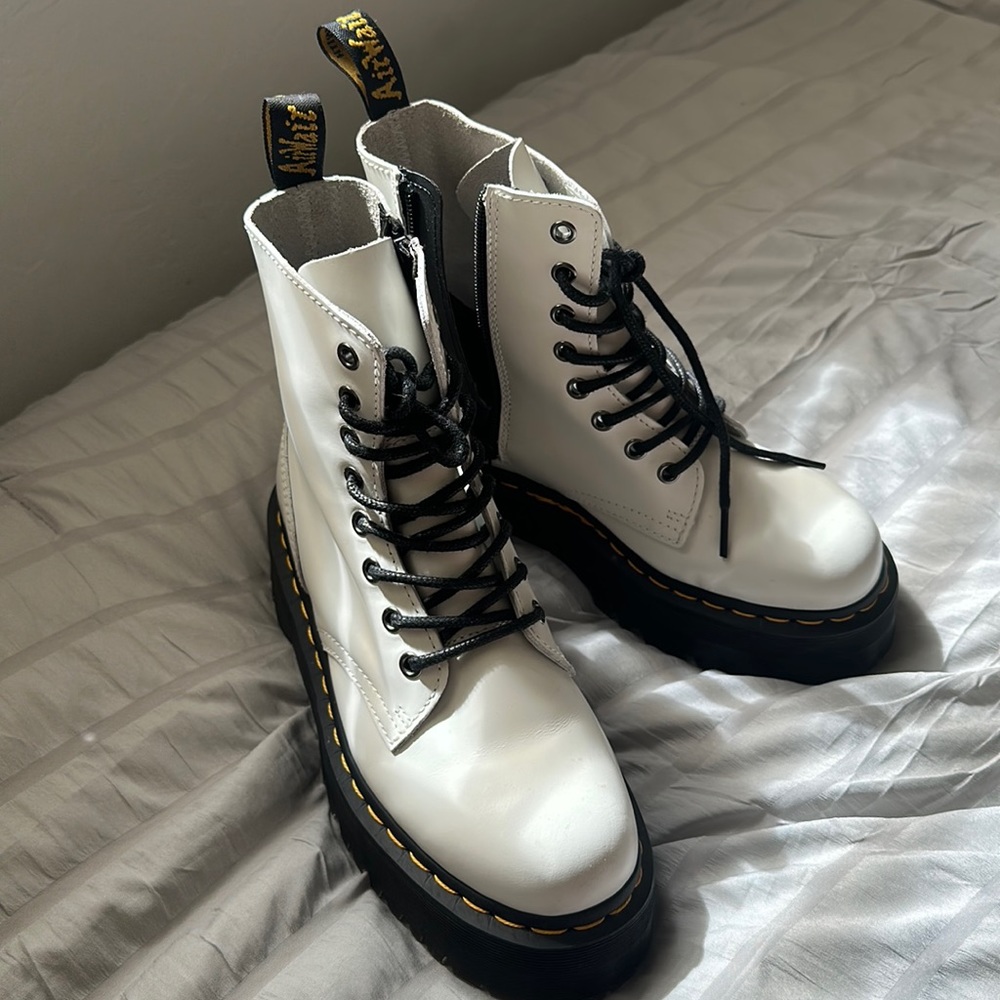 dr. martens 1460 pascal max leather platform boots